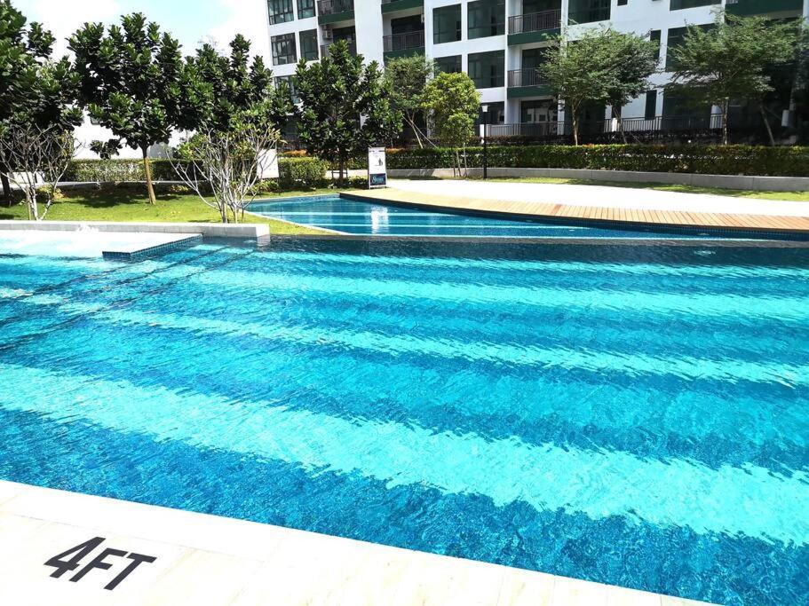 Yolo Budget Condo Premium Facilities One Johor Bahru Exterior foto